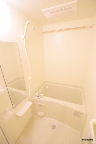 プレサンス梅田北ザ・ライブ　仲介手数料無料の浴室