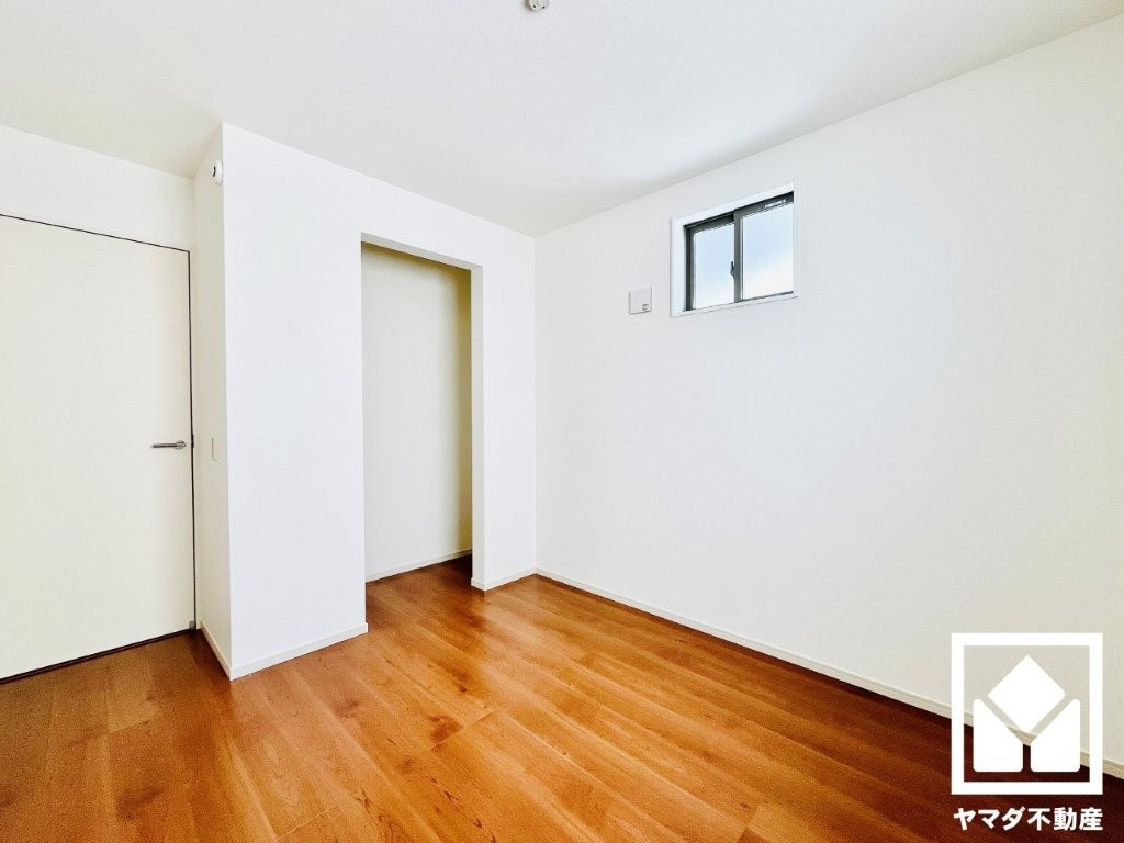 伏見区日野西大道町　２期　２号地の洋室