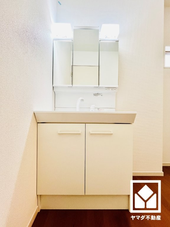 伏見区日野西大道町　２期　２号地の独立洗面台