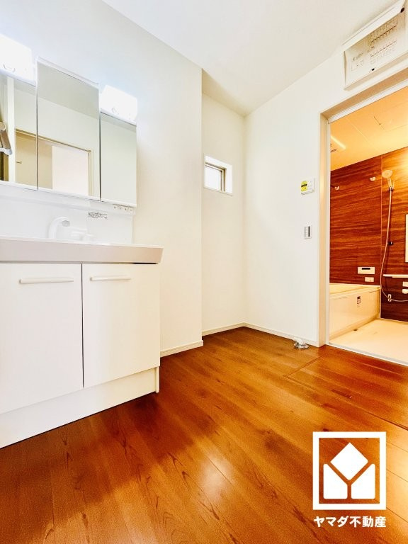 伏見区日野西大道町　２期　２号地の洗面所