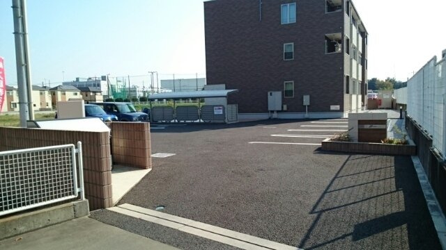 ブリーゼの駐車場