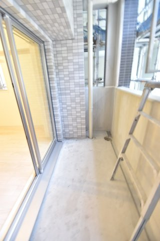 大阪市都島区網島町の賃貸マンションのバルコニー