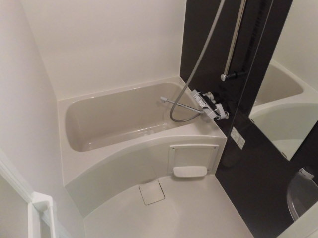 聖－ソレイユビル（住居）の浴室