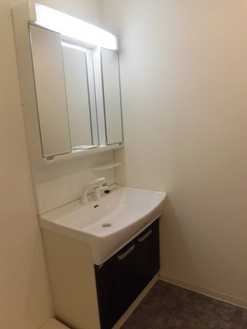 聖－ソレイユビル（住居）の洗面所