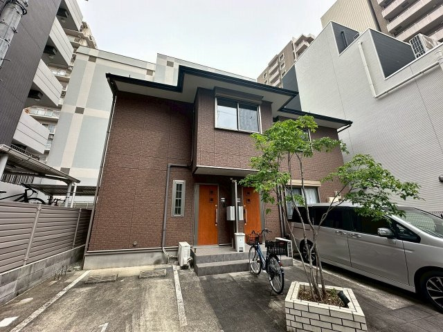 ポンリーヴル新大阪の外観