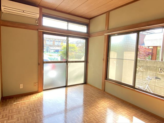 大野西アパートの洋室