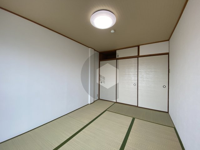 ニードハイツの寝室