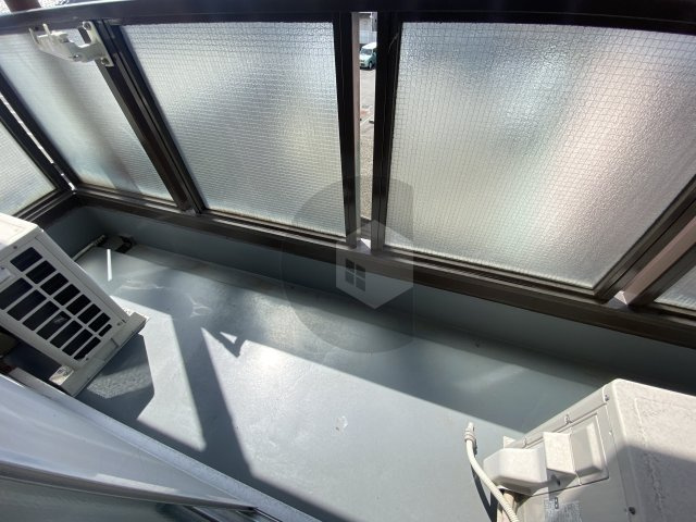 ニードハイツのバルコニー