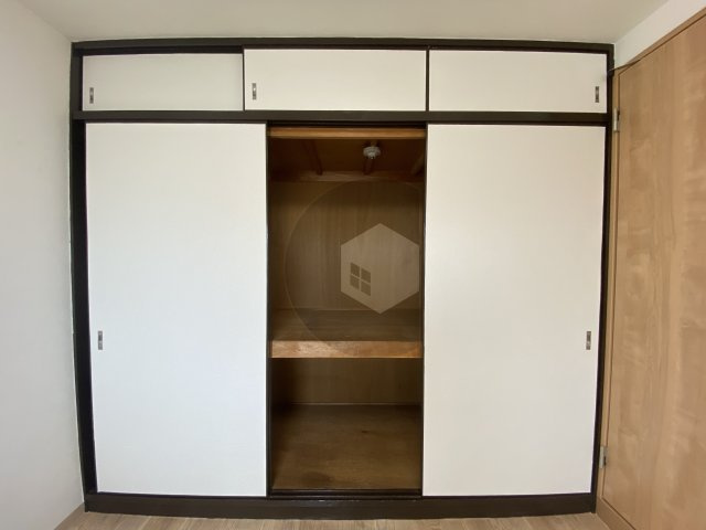 ニードハイツの収納