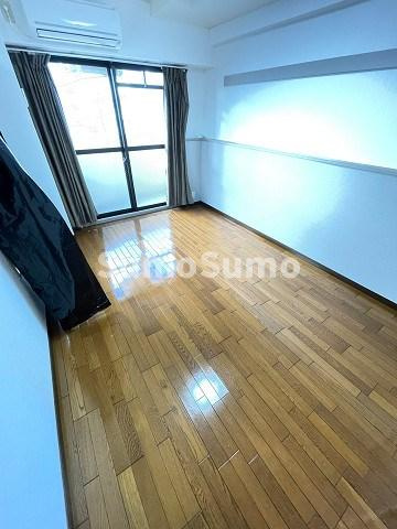 夙川ル・カンフリエの居間・リビング