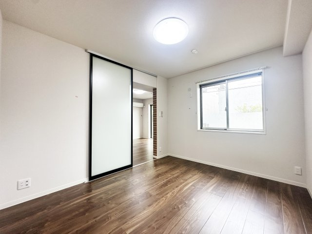 ベレオ昭和　B棟の居間・リビング|ゆったりとした居間です