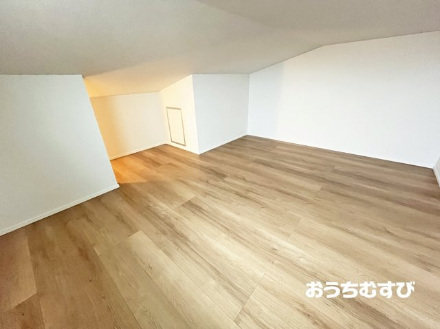 尾張旭市桜ケ丘の洋室