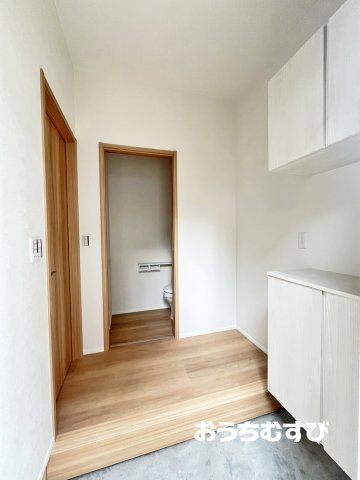 尾張旭市桜ケ丘の玄関