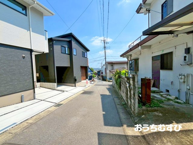 尾張旭市桜ケ丘の前面道路含む現地写真