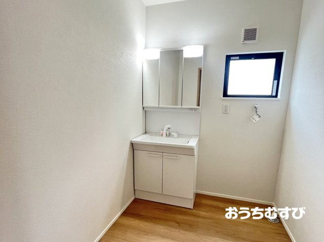 尾張旭市桜ケ丘の独立洗面台