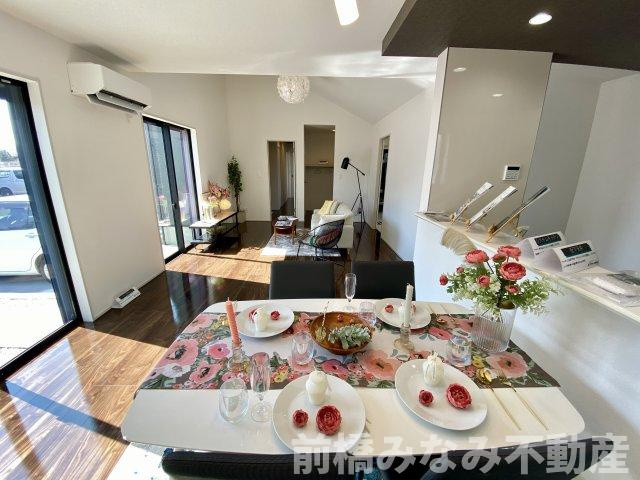 高崎市倉賀野町12期　２号棟(全２棟)　グラファーレ　新築建売分譲の居間・リビング|リビングです