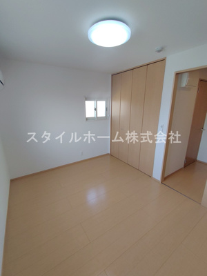 【洋室】 | セジュールオッツＳからさわ | 別部屋写真です。