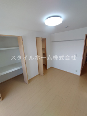 【居間・リビング】 | セジュールオッツＳからさわ | 別部屋写真です。