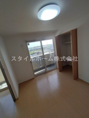 【居間・リビング】 | セジュールオッツＳからさわ | 別部屋写真です。