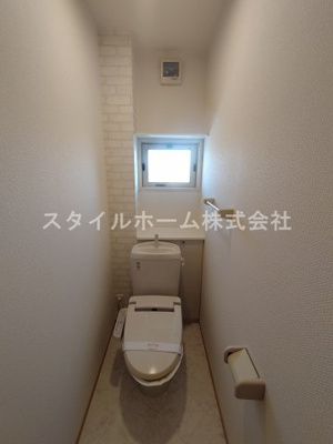 【トイレ】 | セジュールオッツＳからさわ | 別部屋写真です。