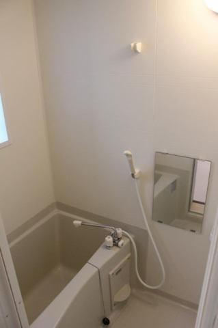 シャイニング悠の浴室|きれいなお風呂です