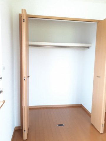 マ－ベラス新知台　Ｂ棟の収納