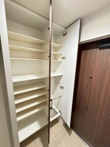 ワコーレ神戸トアプレミアムの収納