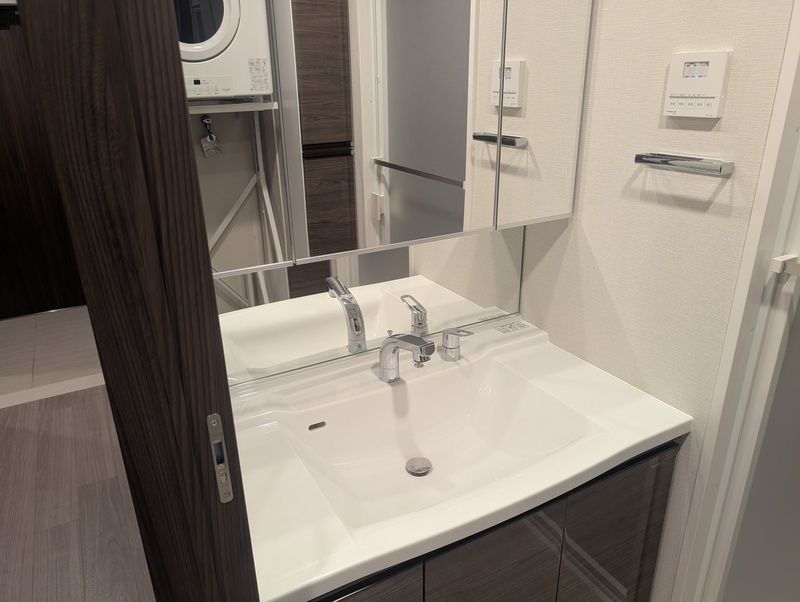 ワコーレ神戸トアプレミアムの独立洗面台