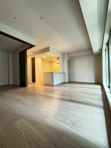 ワコーレ神戸トアプレミアムの居間・リビング