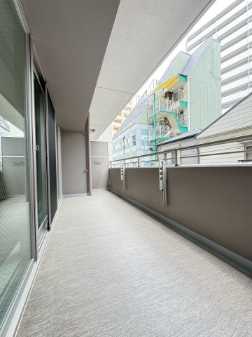 ワコーレ神戸トアプレミアムのバルコニー