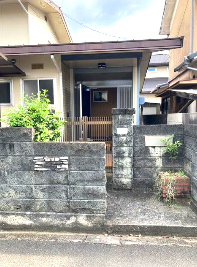 久米窪田町中古戸建の玄関|きれいな玄関です