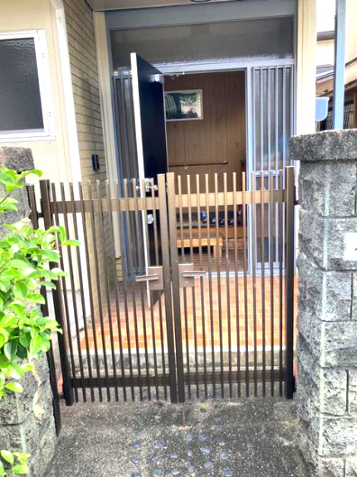 久米窪田町中古戸建のエントランス