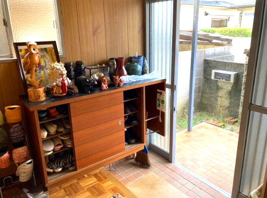 久米窪田町中古戸建の玄関|ゆったりとした玄関です