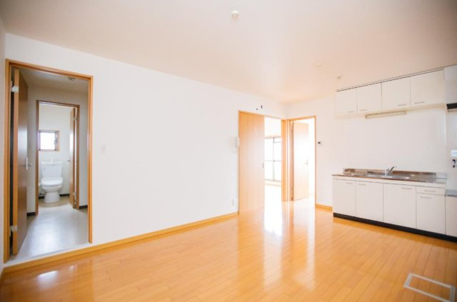 大阪市住吉区山之内3丁目　一棟マンションの居間・リビング