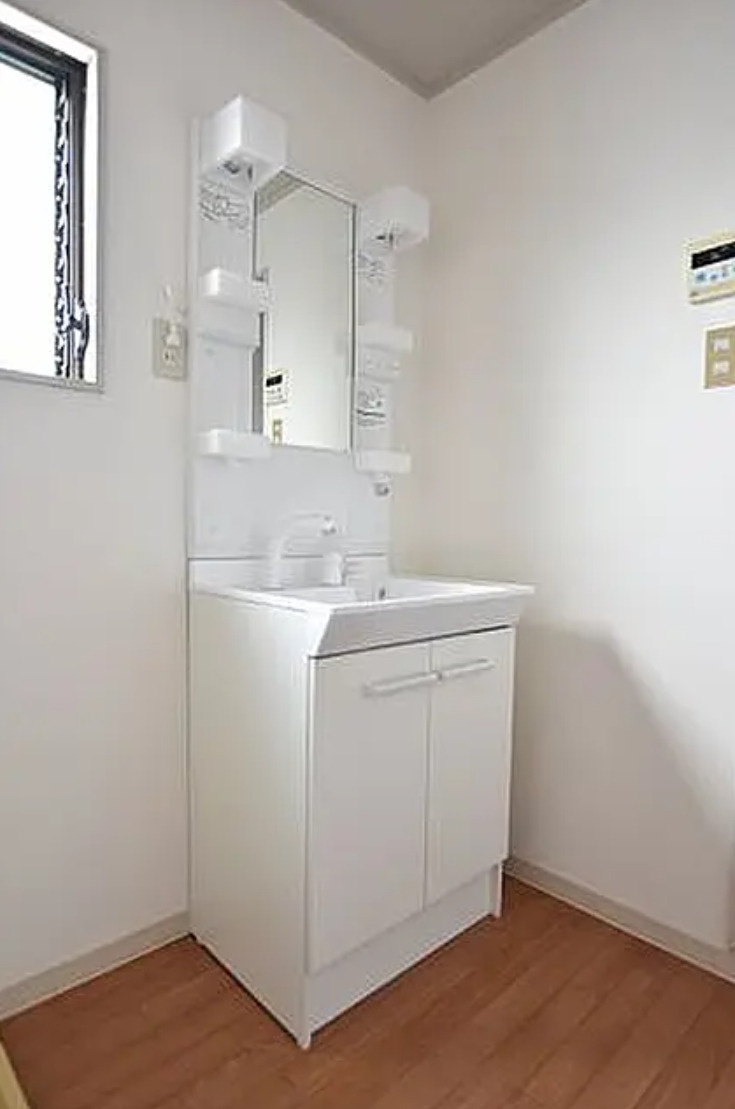 大阪市住吉区山之内3丁目　一棟マンションの独立洗面台