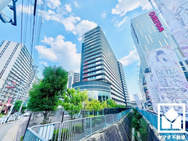 パデシオン六地蔵ザ・タワーレジデンスの外観