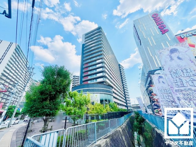 パデシオン六地蔵ザ・タワーレジデンスの外観