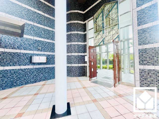 パデシオン六地蔵ザ・タワーレジデンスのエントランス