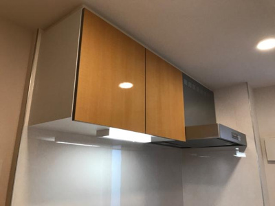 【キッチン】 | 仮）東前町アパートⅡ期 新築工事 | キッチン吊り戸（イメージ）