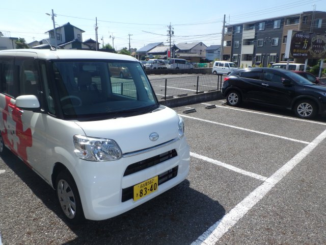 スカイメゾンの駐車場|別部屋反転間取のお写真になります。参考にご覧くださいませ。別部屋同間取りのお写真となります。参考にご覧くださいませ。