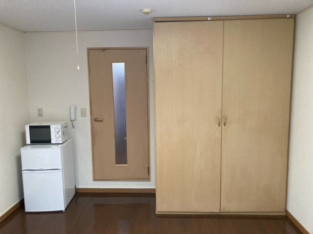 レオパレスマリンの居間・リビング