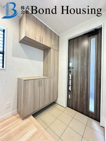 JR西明石駅徒歩9分・周辺環境充実で生活しやすい　野々上の玄関