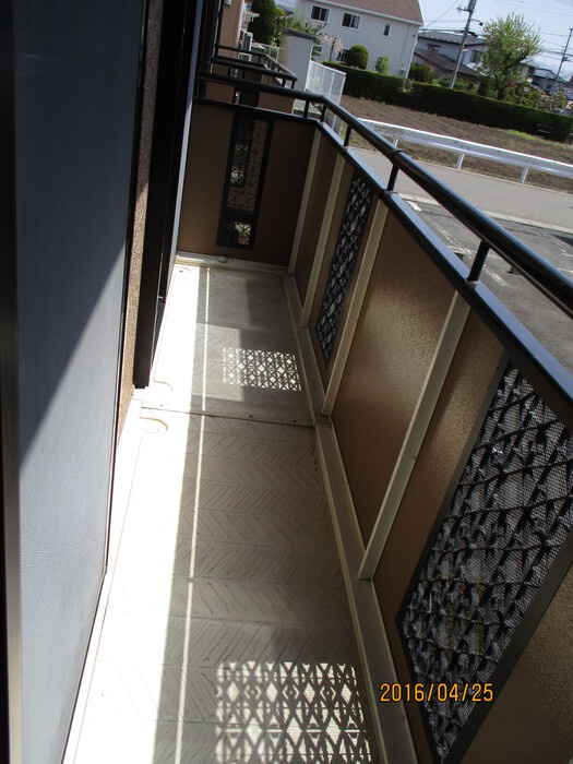 メゾン・ド・ファミール　Bのバルコニー