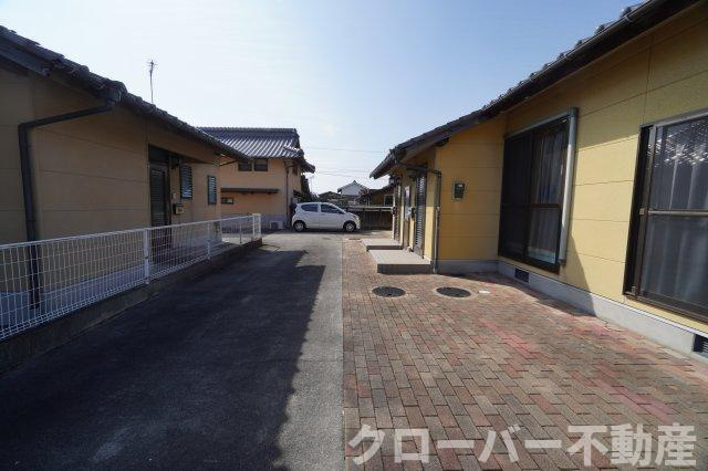 グリーンヒルわかばBのエントランス