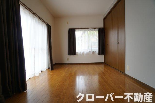 グリーンヒルわかばBの居間・リビング