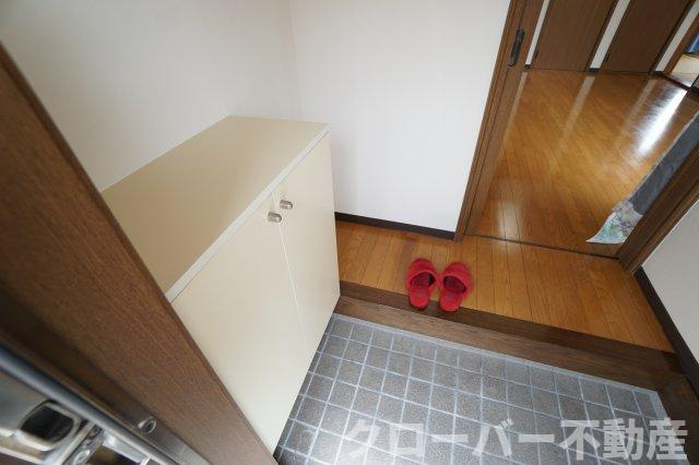 グリーンヒルわかばBの玄関