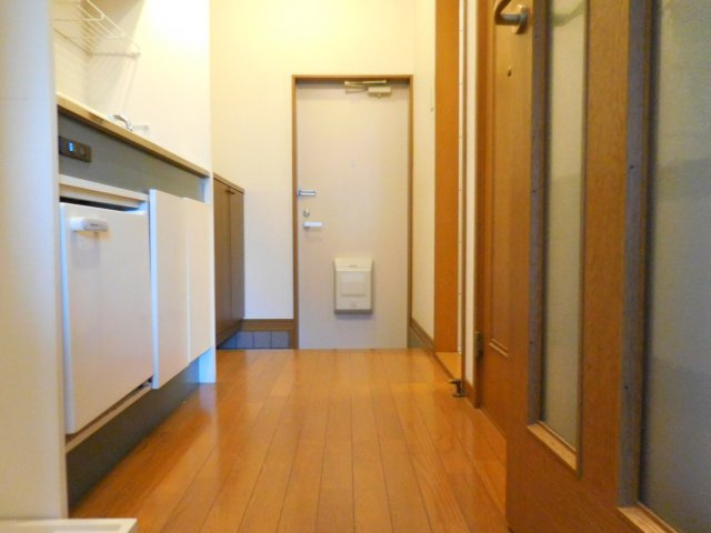 プリマ富田の玄関