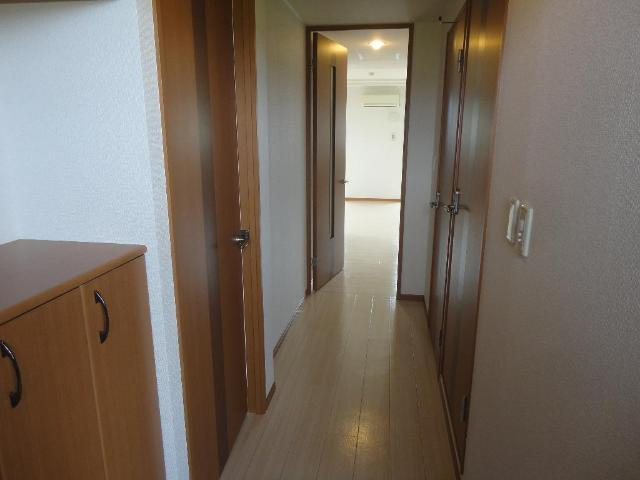 ディベルティ観音寺新町の玄関