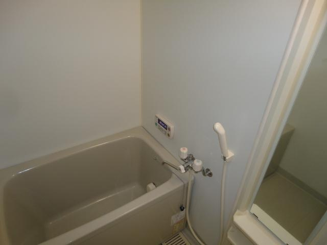 ディベルティ観音寺新町の浴室