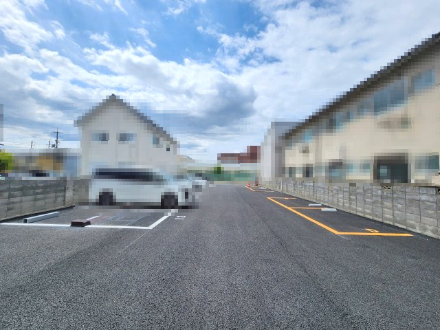 向日市寺戸町八ノ坪の外観|小・中学校まで徒歩約5分圏内の好立地。
お子様の通学も安心です！